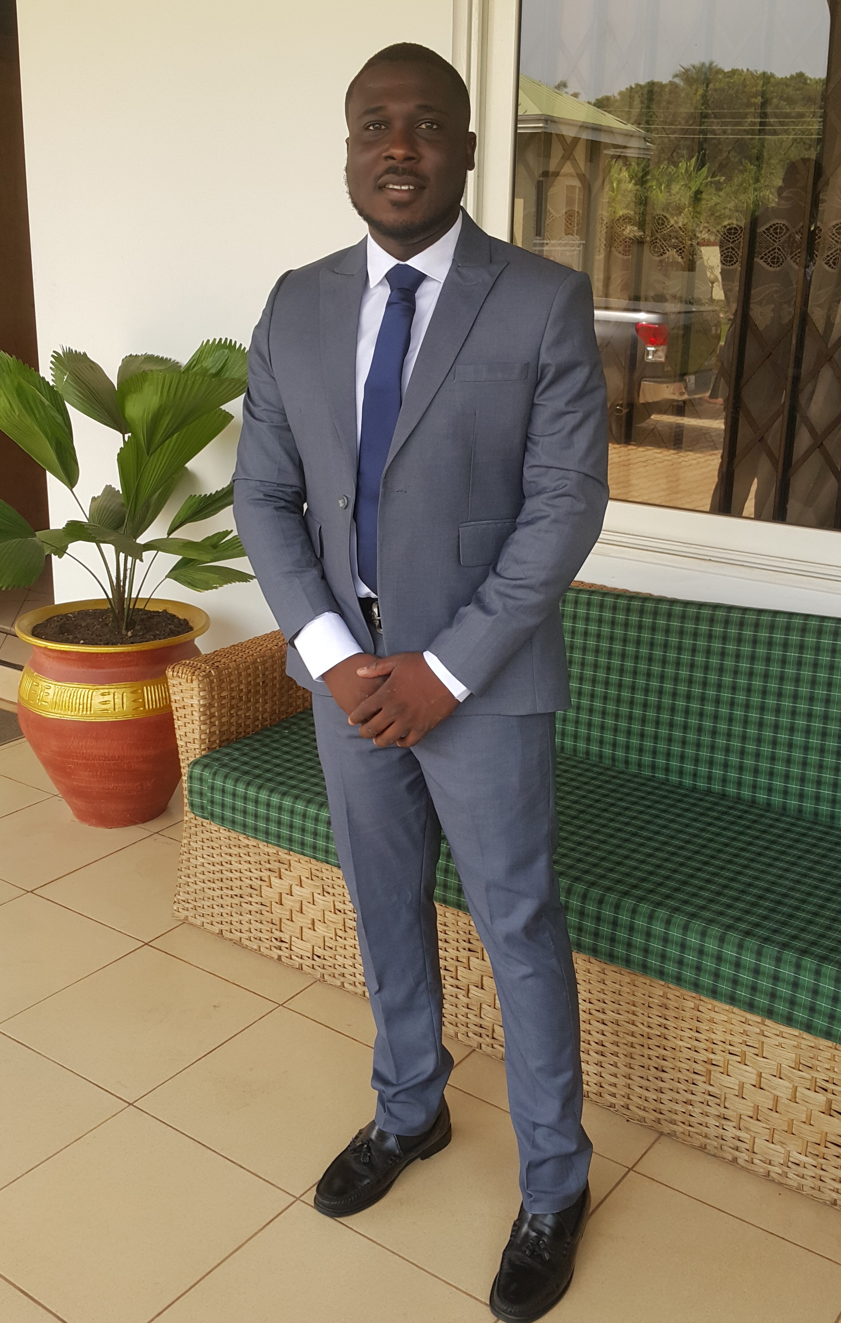 DR VINCENT-MICHAEL AMPADU